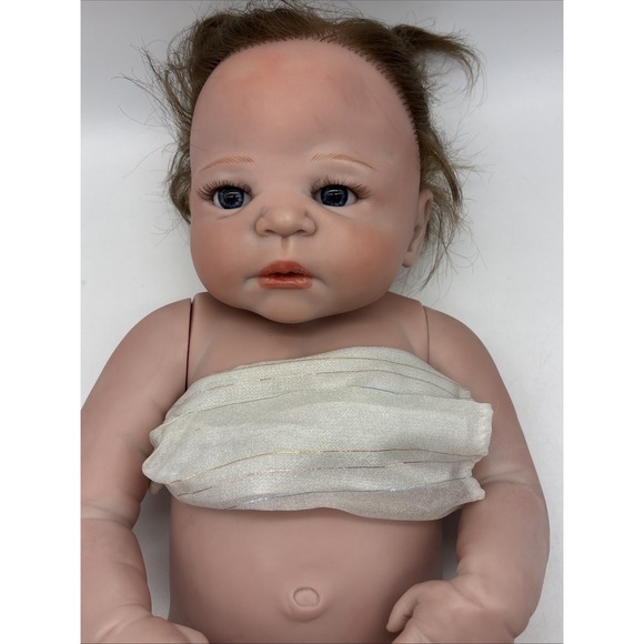 Lifelike Baby Doll Girl, 18" Realistic Full Body, Lifelike - Picture 7 of 15